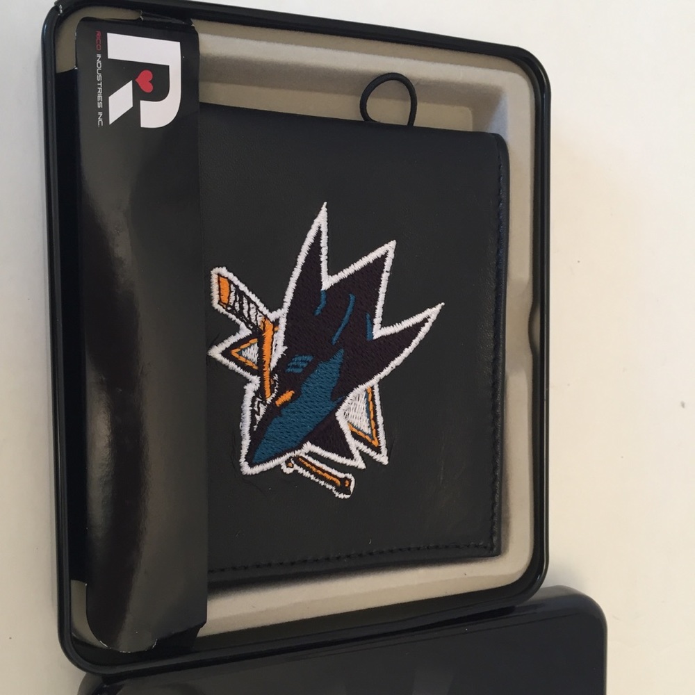 NHL San Jose Sharks Hockey Team Black Leather Wallet Billfold